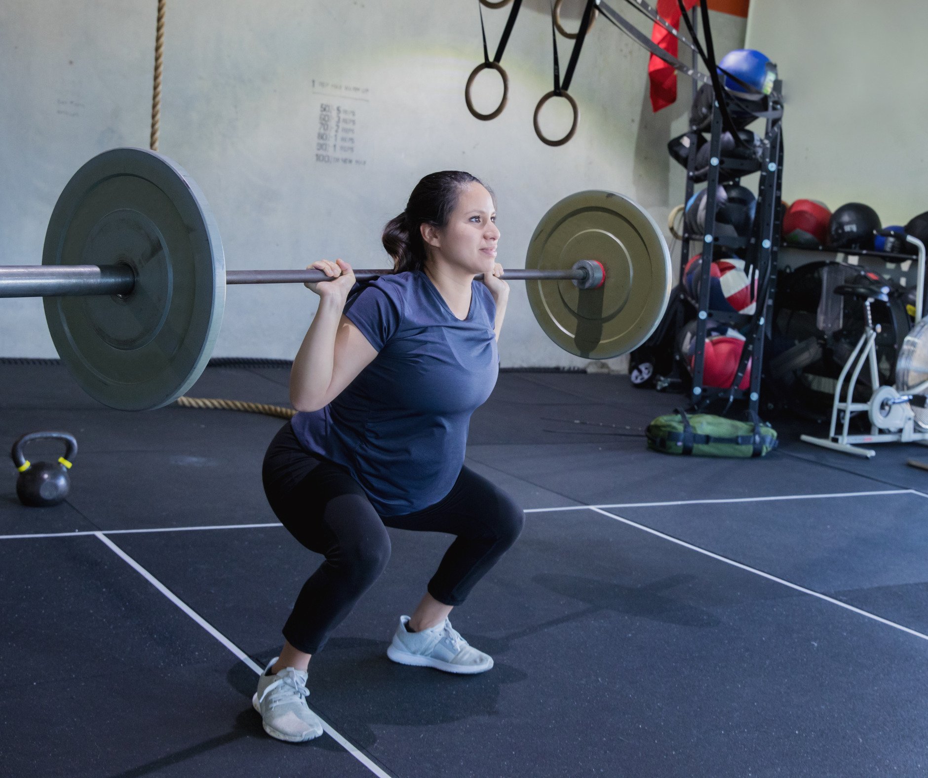 Can You Lift Weights While Pregnant The Mother Runners