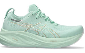 Asics Gel Nimbus 26 in sea foam